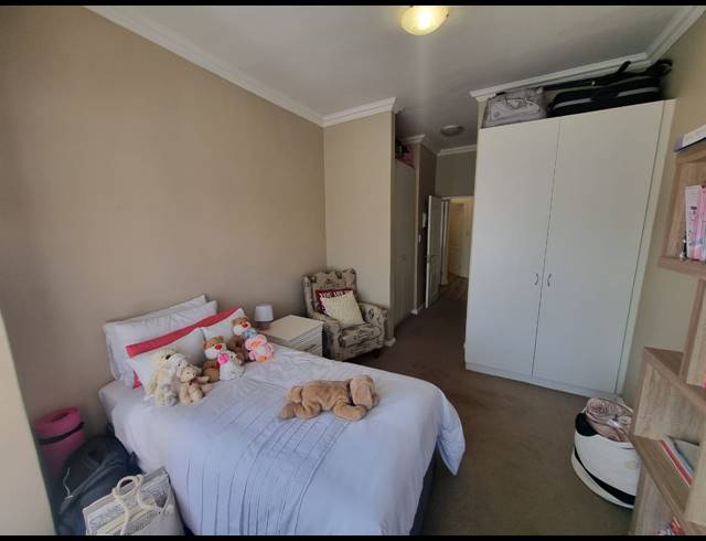 3 BEDROOM APARTMENT FOR SALE IN GREENSTONE HILL